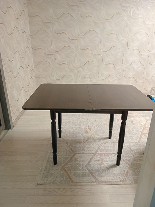 Стол раздвижной,