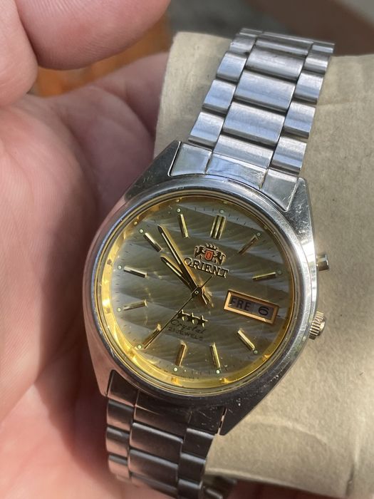 Orient crystal automatic