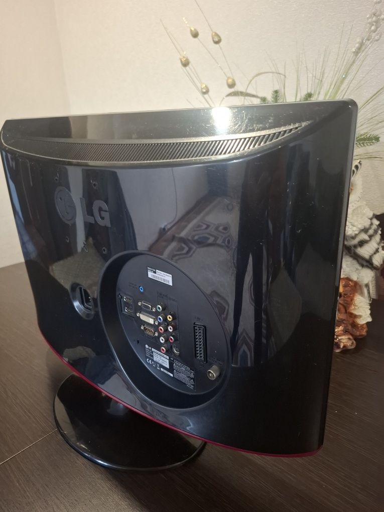Продам монитор LG