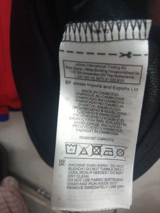 Tricou barbat Adidas Fotbal , marimea L , stare foarte buna