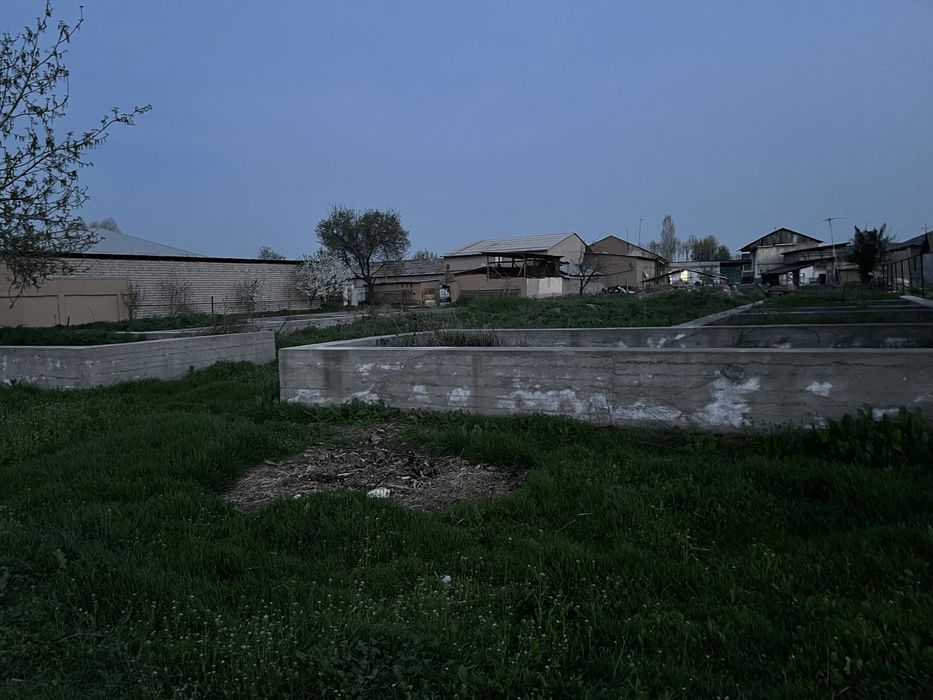 Uchastka yer sotiladi Nurafshon