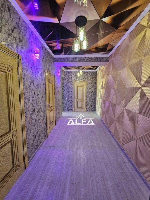 Buxoroda kvartira sotiladi 2 xonali 65m² 7-qavat.