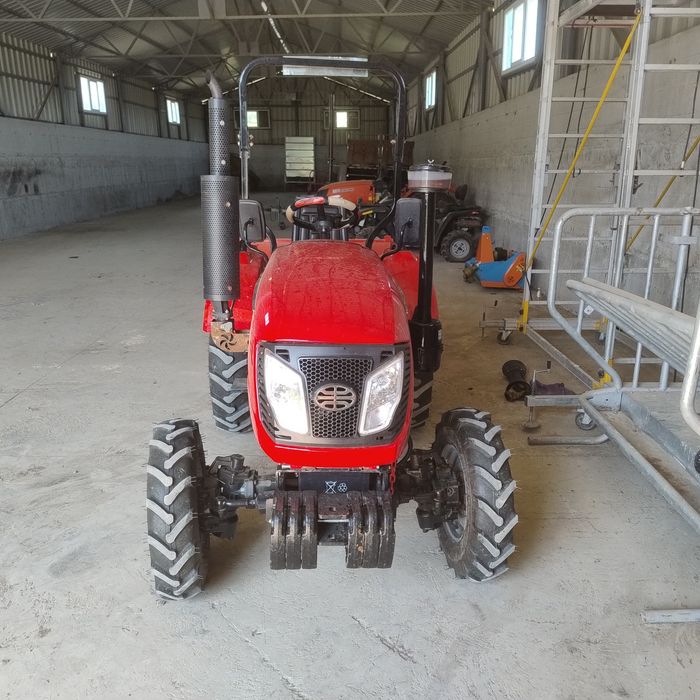 Vând tractor de 30 de cai 4x4