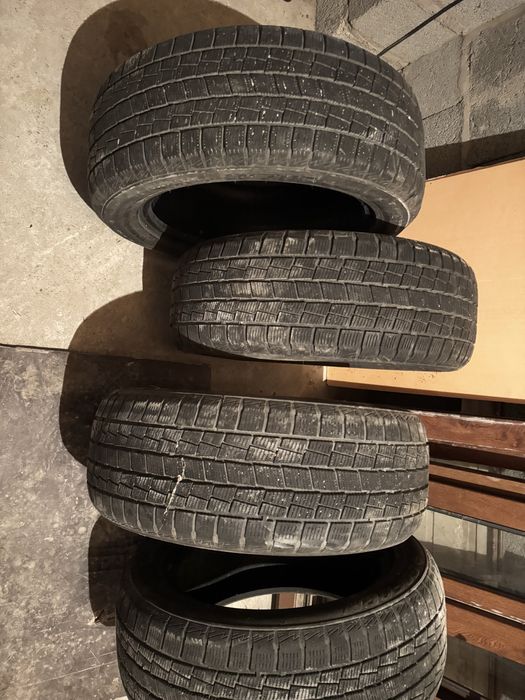 Зимние шины, размер 215х55х17