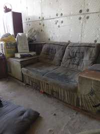 Продам диван за 15000тг.