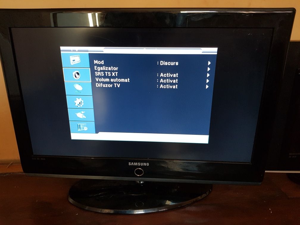 Samsung Lcd Tv .Pc-HDMI