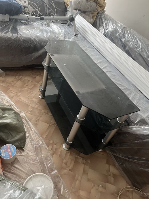 Отдам бесплатно тумбу под телевизор