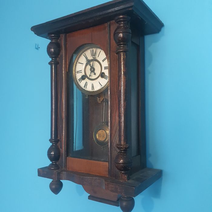 Стенен Часовник JUNGHANS Антика