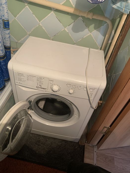 Продам стиральную машину