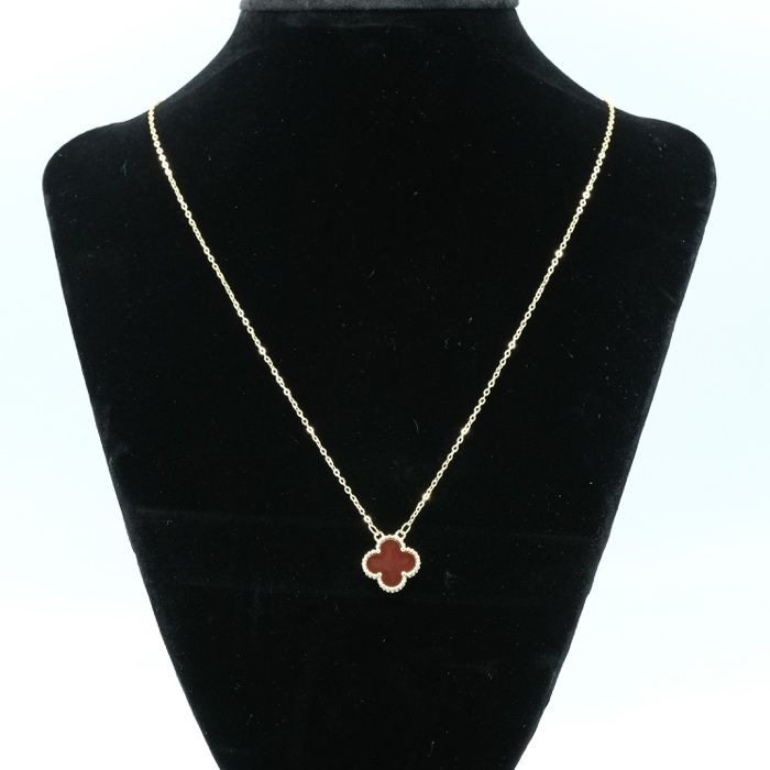 Colier Van Cleef and Arpels Rosu, Alb, Negru