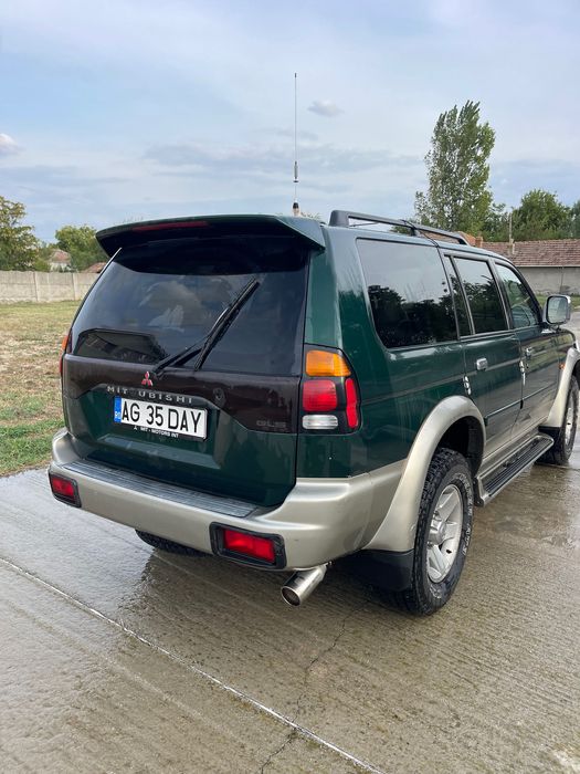 Mitsubishi Pajero Sport motor 2972 cc 125 hp benzină 24 valve cu