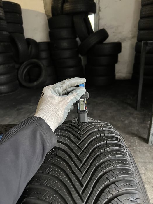 4 anvelope de iarna 215/60/16 michelin 7 mm!