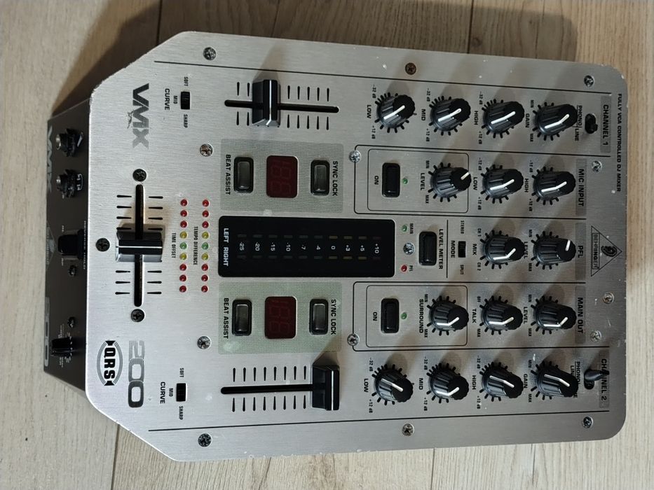 Mixer Behringer Pro Mixer vmx200