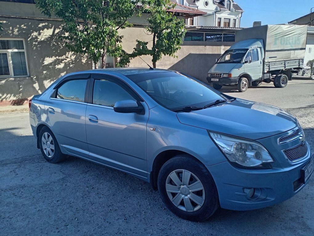 Авто Кобальт автомат