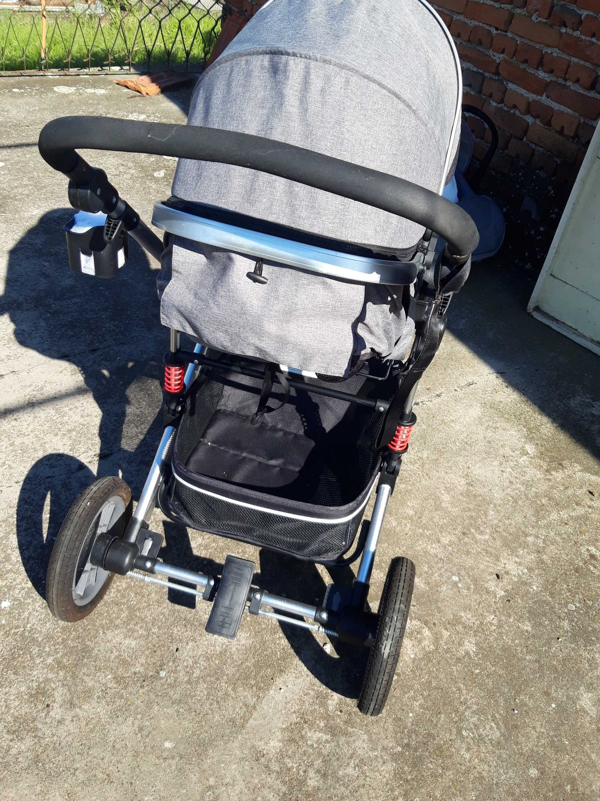 детска количка MONI