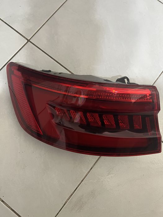 Stop/tripla LED matrix stanga Audi a4 b9