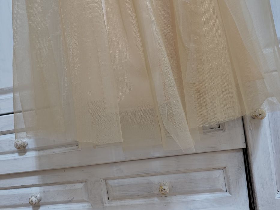 Рокля с пайети в прасковен цвят