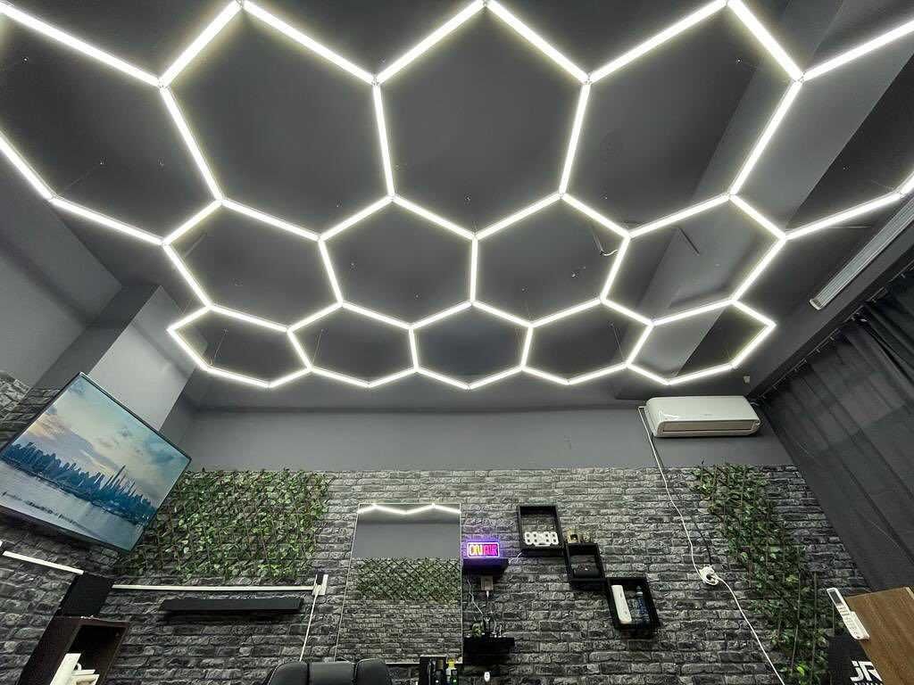 Комплект освещение для гаража / led / соты