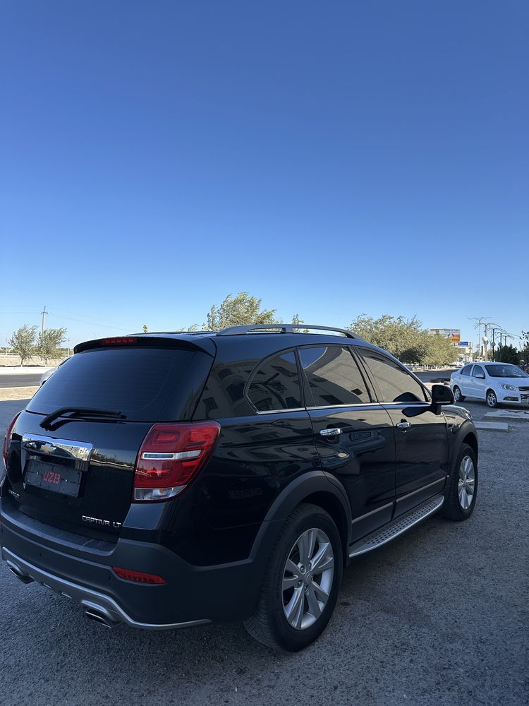 Chevrolet captiva 4