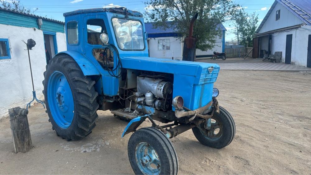 Продам Трактор Т-40