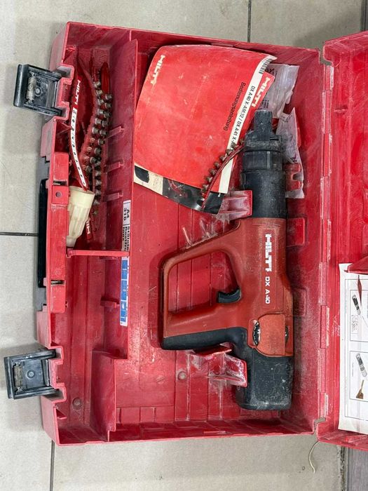 Hilti DX A40 – пиронен пистолет за бетон и стомана