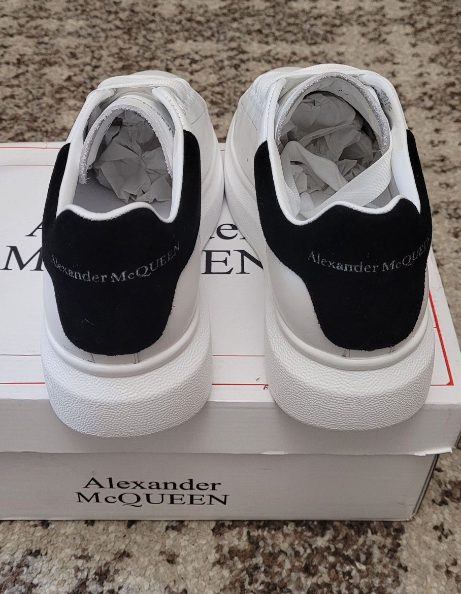 Sneakers Alexander McQueen, masura 37, noi