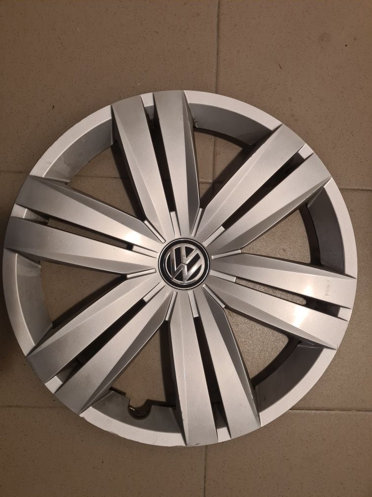 Vând set capace originale  16 pentru Volkswagen Passat B8 2016