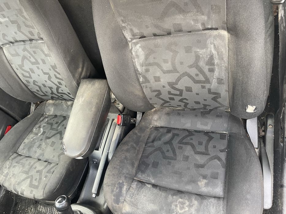 Vw golf 4 1.4 16 v 75 кс само на части