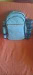 Rucsac ingenios cu accesorii pentru picnic