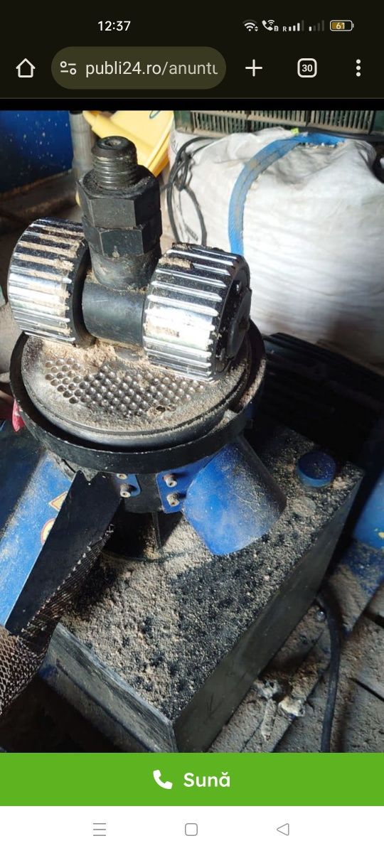 Presa cu snec alimentare peleti si masa vibranta