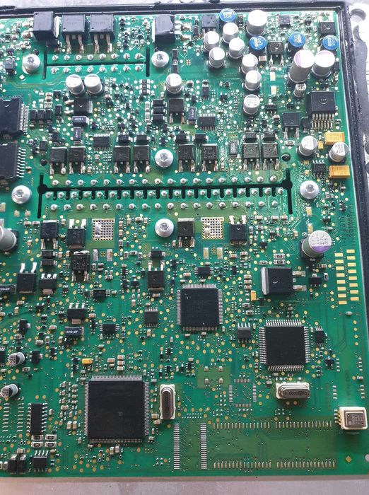 Reparatii placi electronice