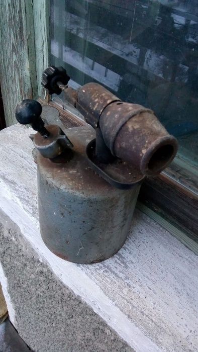 Бензинова лампа