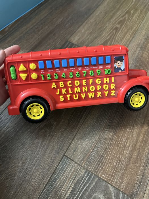 Autobuz cu diverse sunete, litere si numere in Engleza, 70 de lei