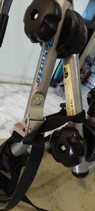 Багажник за велосипеди за кола