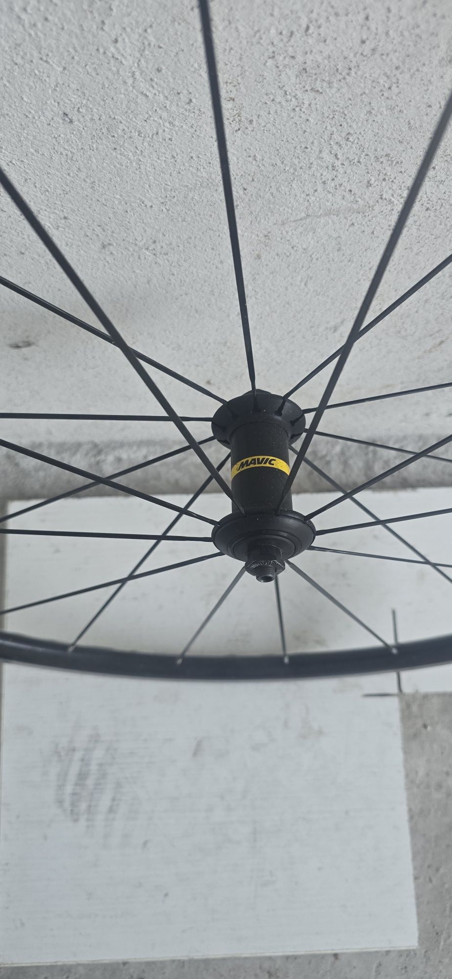Шосейни капли Mavic Aksium Elite UST