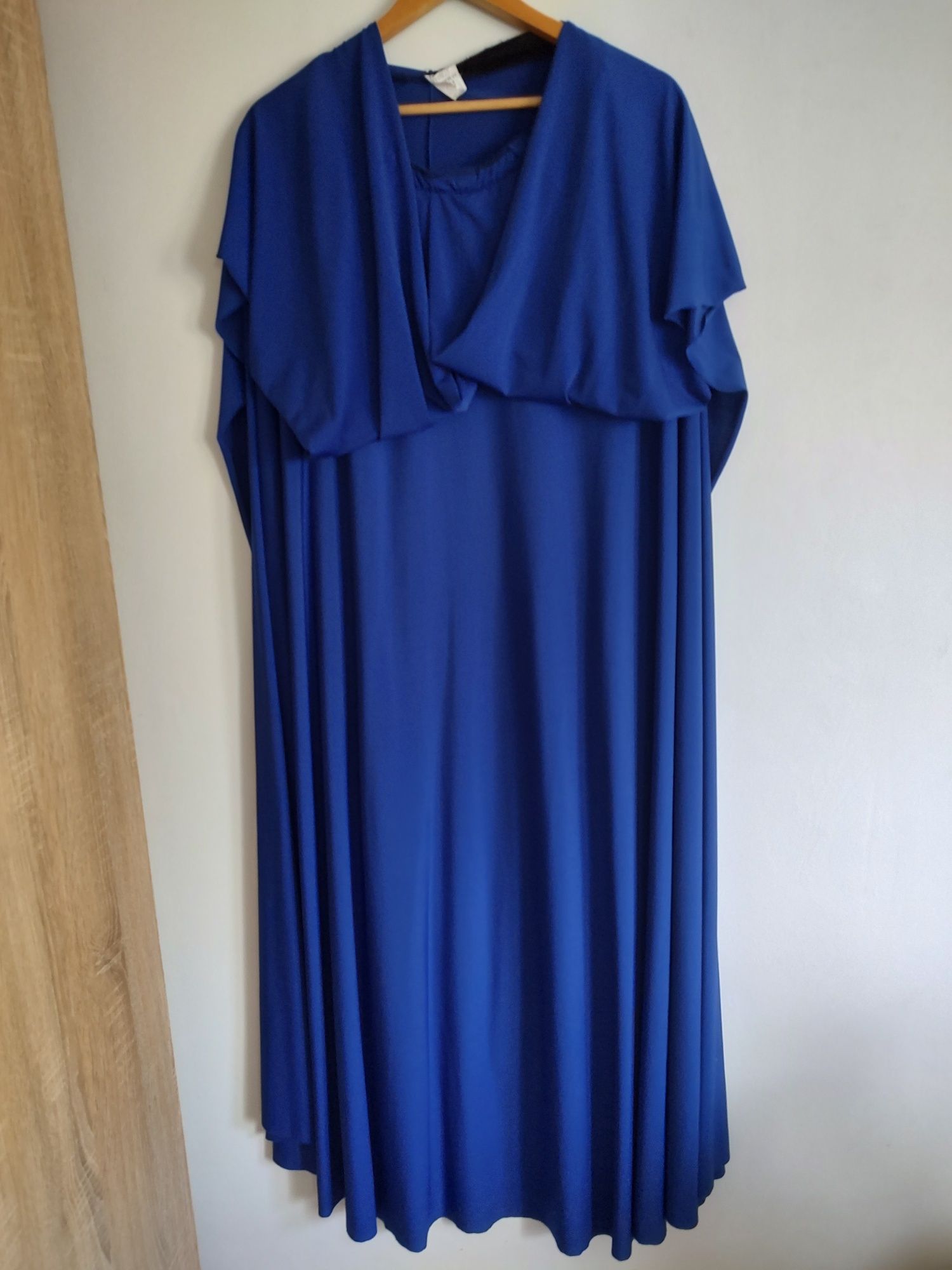 Rochie lunga albastră pentru evenimente