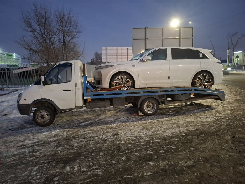 Услуга эвакуатора 24/7