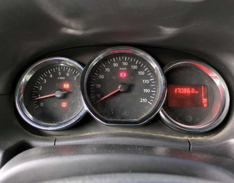 Dacia Duster 1.2T 2015 avariat rate fixe fara avans tbi