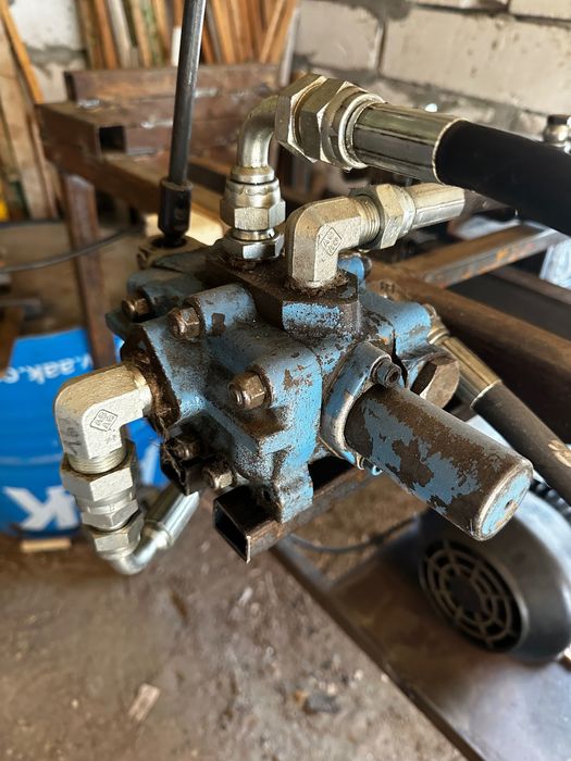Despicator de lemne electric monofazic  proveniența Italia