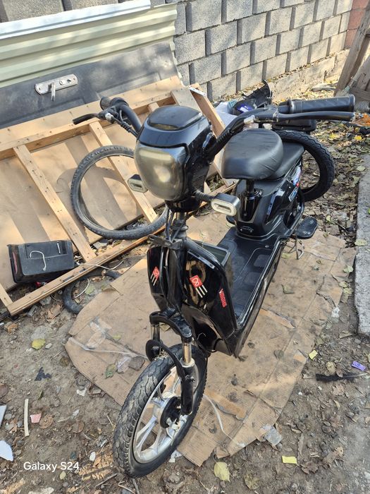 Продам Электроскутер Leopard