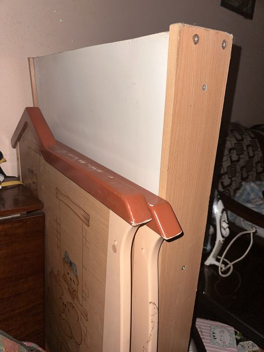 Детская кроватка с матрасом