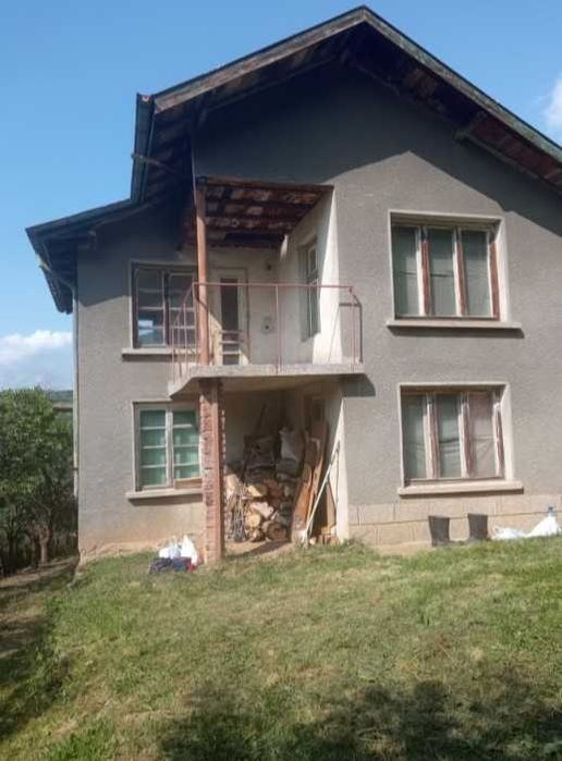 Продава КЪЩА област София, гр. Своге с. Владо Тричков