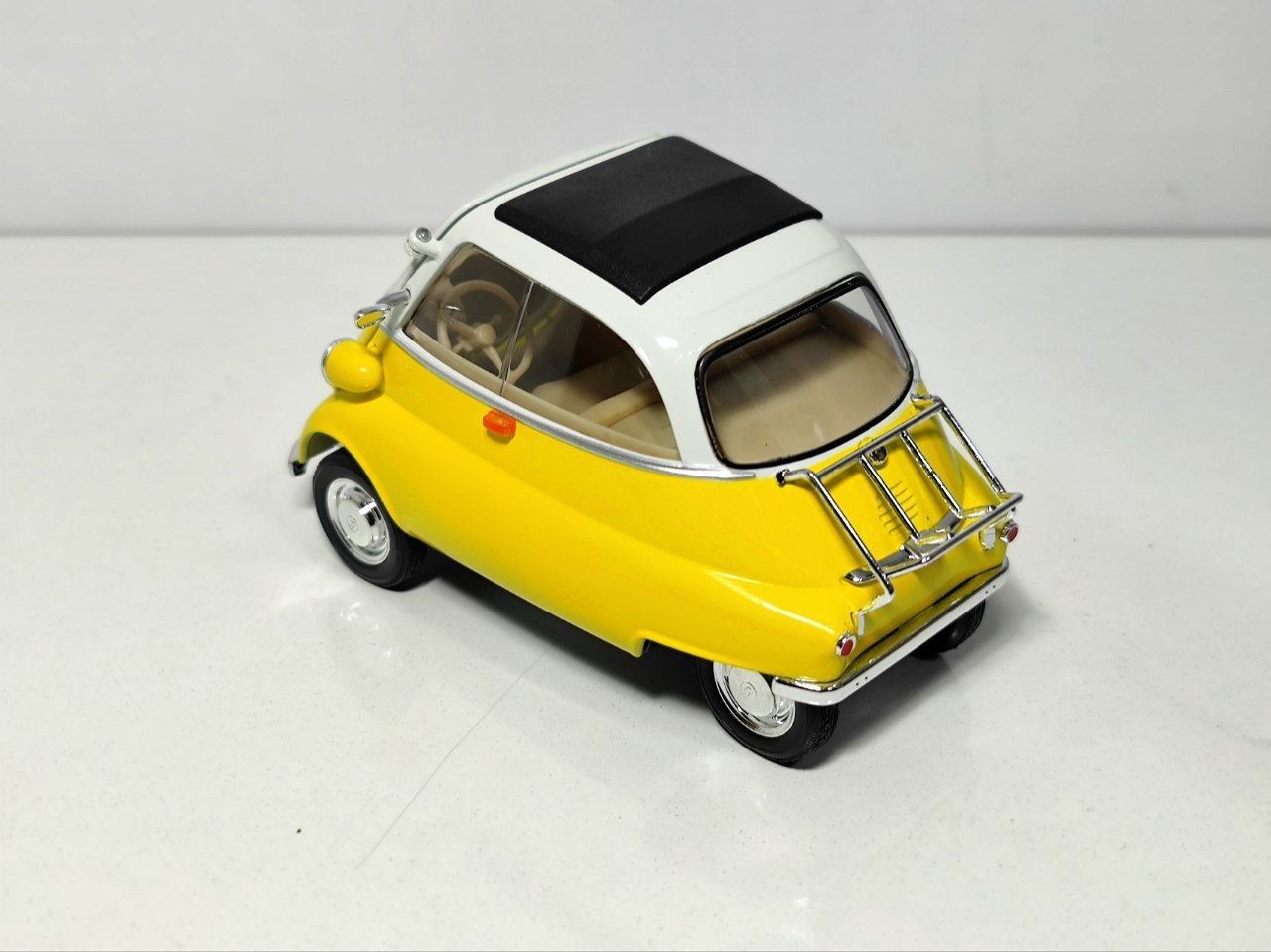 BMW isetta 1:24 коллекционная масштабная модель - Доставка