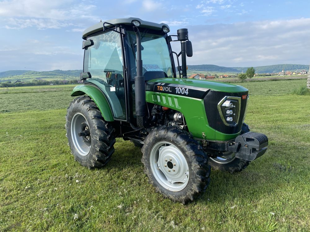 Tractor 70 si 100 cai cu cabina clima