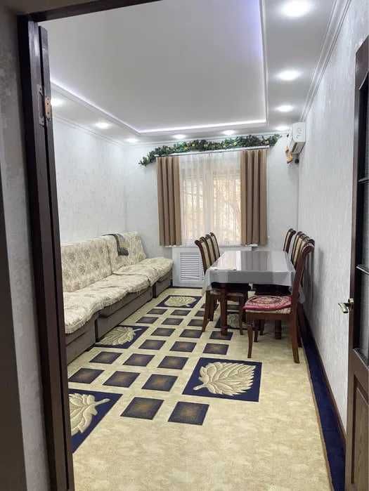 Карасу 1 продается квартира Мирзо Улугбек 2в4/5/5  59м2