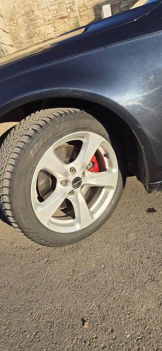 Anvelope de iarna 225 50 17  Nokian