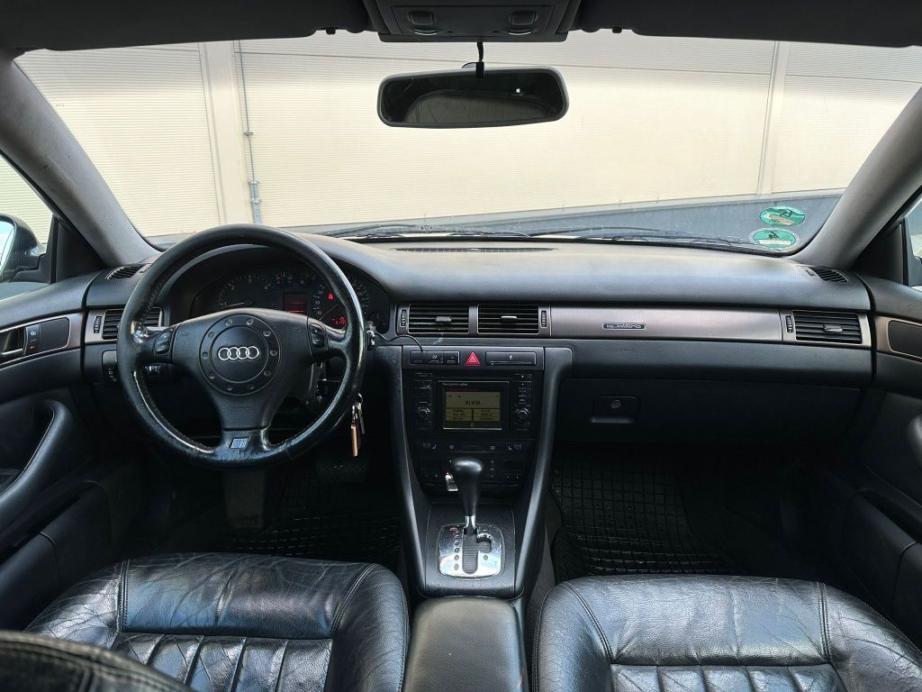 AUDI A6 2.5 TDI Avant.