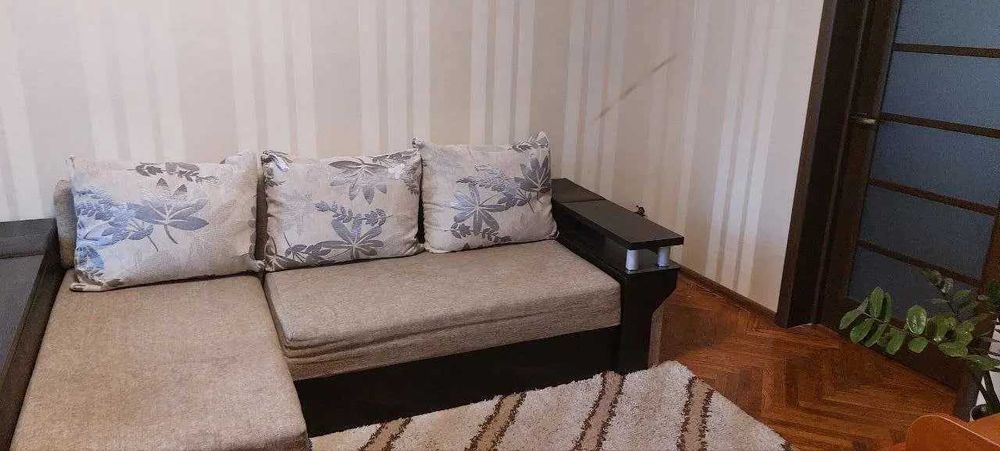 Дава се под наем Двустаен апартамент в София, Зона Б-18 - 55 кв.м за 459 € - Снимка #1