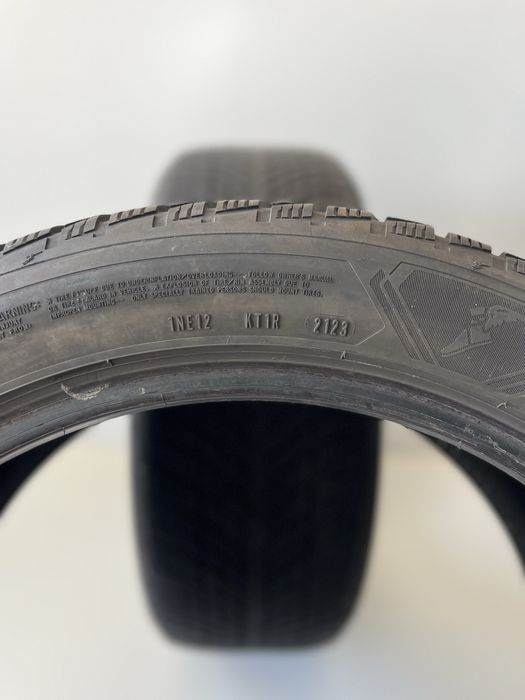 Зимни гуми 255/45/20 GoodYear