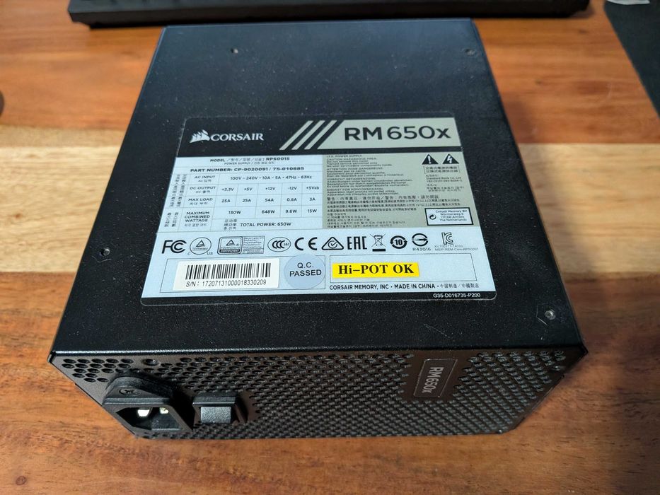 Sursă Corsair RM650x (650W, 80+ Gold, Full Modular)